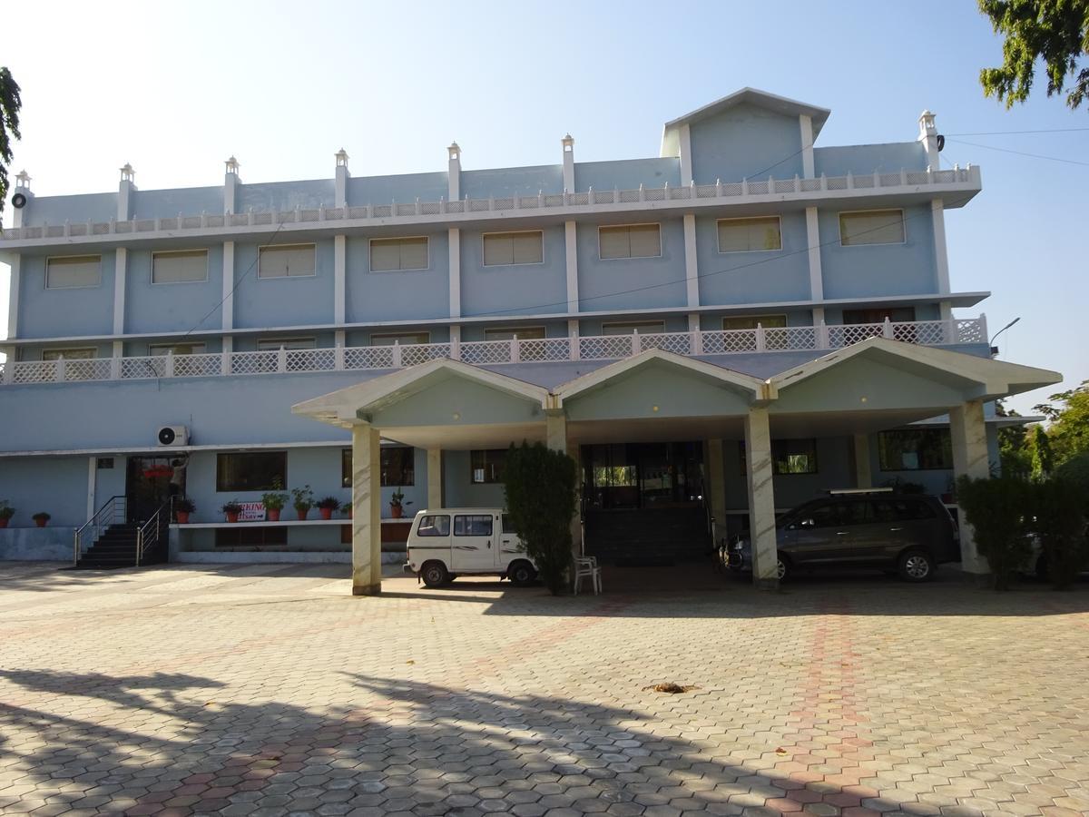 Hotel Utsav Nāthdwāra المظهر الخارجي الصورة